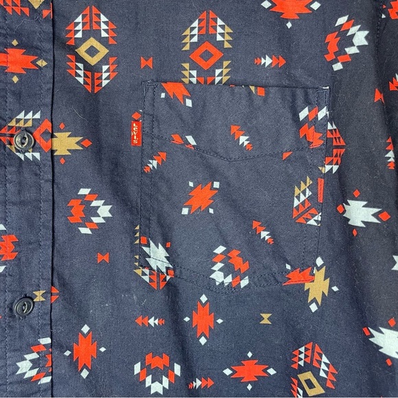 Levi's Men short sleeve Aztec Southwestern button up shirt XL - Picture 3 of 9